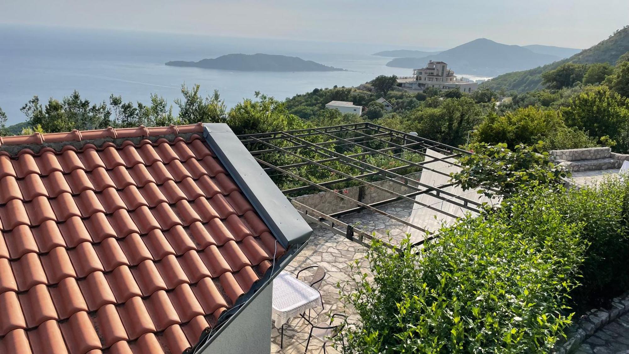 House In The Mountains Near ブドヴァ エクステリア 写真